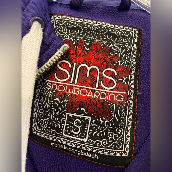 Vest - Picture 3 of 3